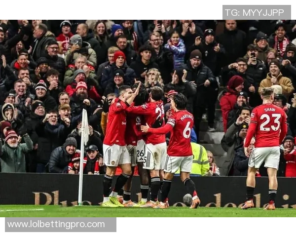 德甲历史冷门国米逆转曼联引发全场震动