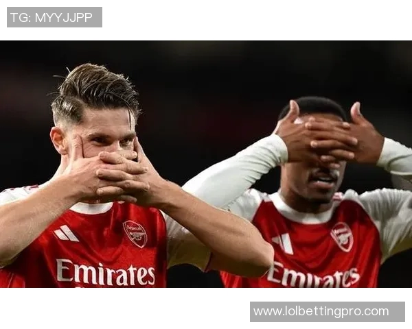 西甲激战阿森纳险胜曼联红牌争议引发全场热议战术解析