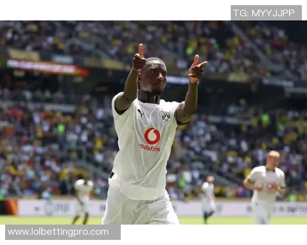 国米逆转多特蒙德4-3神奇扑救引发争议判罚全场沸腾